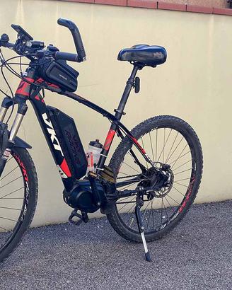 Ebike VKT molto potente ruote 29 batteria nuova MT