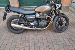 moto triumph strett twin
