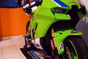 Kawasaki zx10r ninja 40 anni anniversario