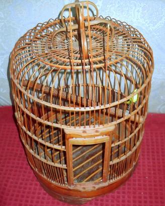 Gabbia thailandese in bamboo per uccelli