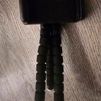 Treppiedi per telefono più accessori