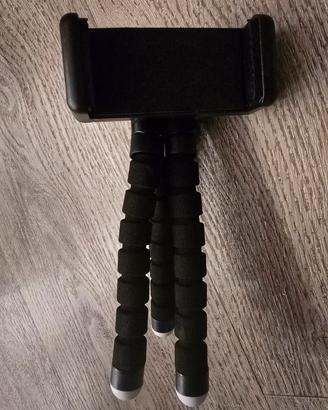 Treppiedi per telefono più accessori