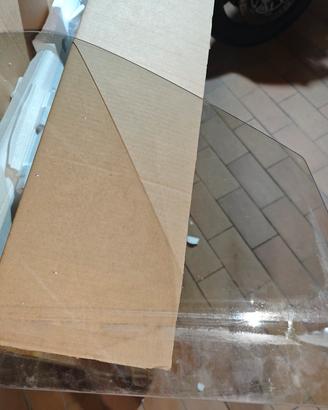 Finestrino anteriore dx Peugeot 106 3p