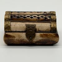 Cofanetto vintage in osso – interno velluto blu