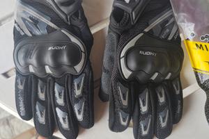 Guanti moto Suomy