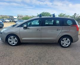 PEUGEOT 5008 2.0 HDi 163CV aut. Business