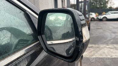 Specchio destro minimamente danneggiato Honda CR-V