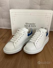 Alexander McQueen, tante taglie disponibili