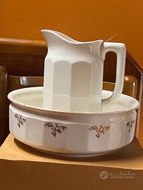 Brocca e catino in ceramica