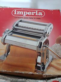 MACCHINA PER PASTA 