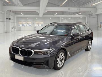 BMW 518 48V BUSINESS TOURING AUTO 5 PORTE STATION 