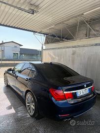 BMW 730d F01 245 CV • 2010 • 256.000 km • €7.500