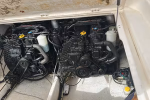 Coppia di motori diesel entrofuoribordo MerCruiser