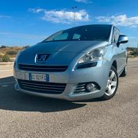 Peugeot 5008 PARI AL NUOVO
