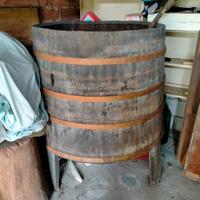Tino, mastello in legno per uva da vino
