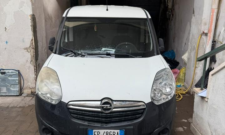 Opel combo 1.6 105 cv Fiat doblò 2014
