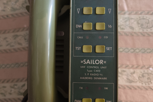 Sailor VHF c402
