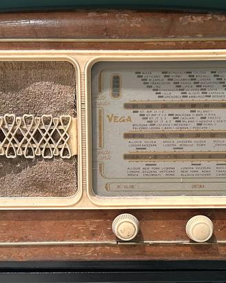 Radio D’Epoca Vega 623