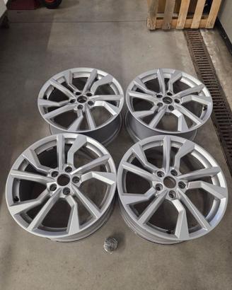 Cerchi in lega originali Audi TT MK3 19"