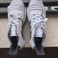 Scarpe adidas nuove mai usate