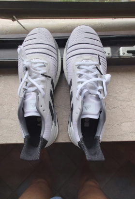 Scarpe adidas nuove mai usate