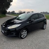 Ford Fiesta 1.5 TDCi 75CV 5 porte Black & White Ed