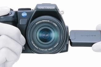 Konica-Minolta Dimage A200