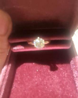 Anello solitario oro rosa