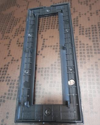 placca BTicino 6 moduli