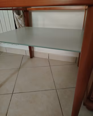 tavolino in ciliegio marca calligaris