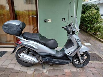 piaggio beverly 250