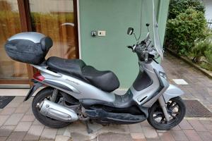 piaggio beverly 250