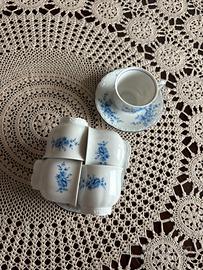 Servizio da caffè di 5 tazzine e 5 piattini