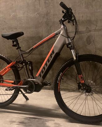 E-Bike motore e ammortizzatore centrale ruote 29”