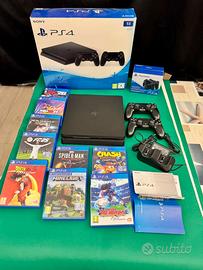 PLAYSTATION 4 SLIM CON GIOCHI E ACCESSORI