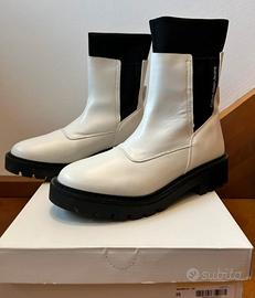 Combat mix chelsea boots