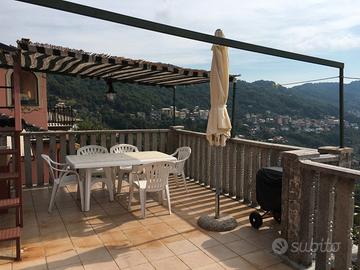 Alture Recco-Camogli, casa con magnifica terrazza