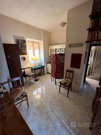 Bilocale con taverna