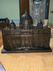 modello in scala della Basilica di San Pietro
