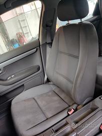 Sedile anteriore dx AUDI A4 del 2002