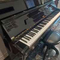 Pianoforte acustico verticale Rosler nero lucido