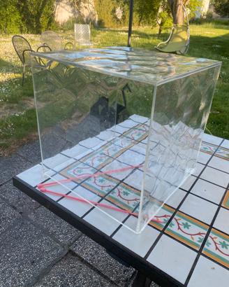 Comodino kartell in plexiglass