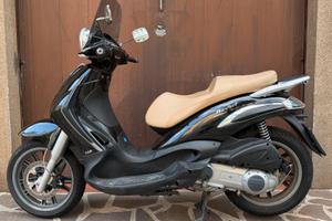 Piaggio Beverly 125