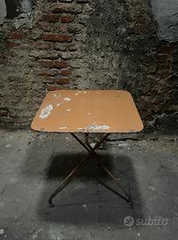 Tavolo da bistrot vintage