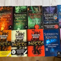 Lotto libri serie DARK HUNTER di Sherrilyn Kenyon