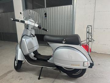 Piaggio Vespa PX 150