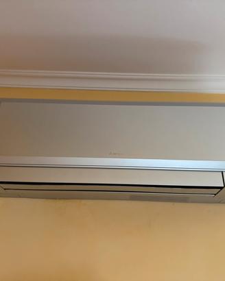 Clima mitsubishi kirigamine 9000btu