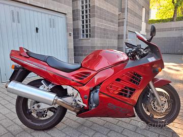 Suzuki RF 900 - GT73A - 1995