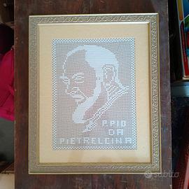 Quadro all'uncinetto a mano padre Pio