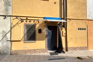 VILLA A SCHIERA A CONSELICE